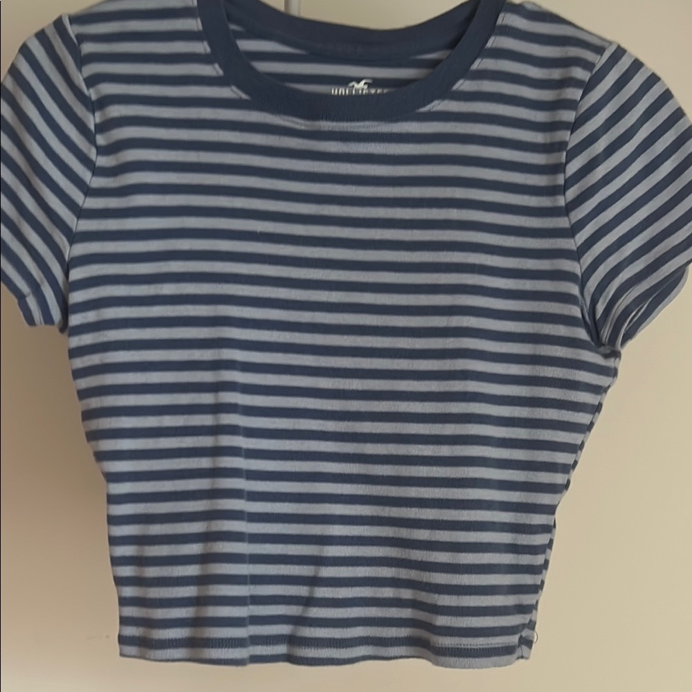 Hollister Navy and Light Blue Striped Tee